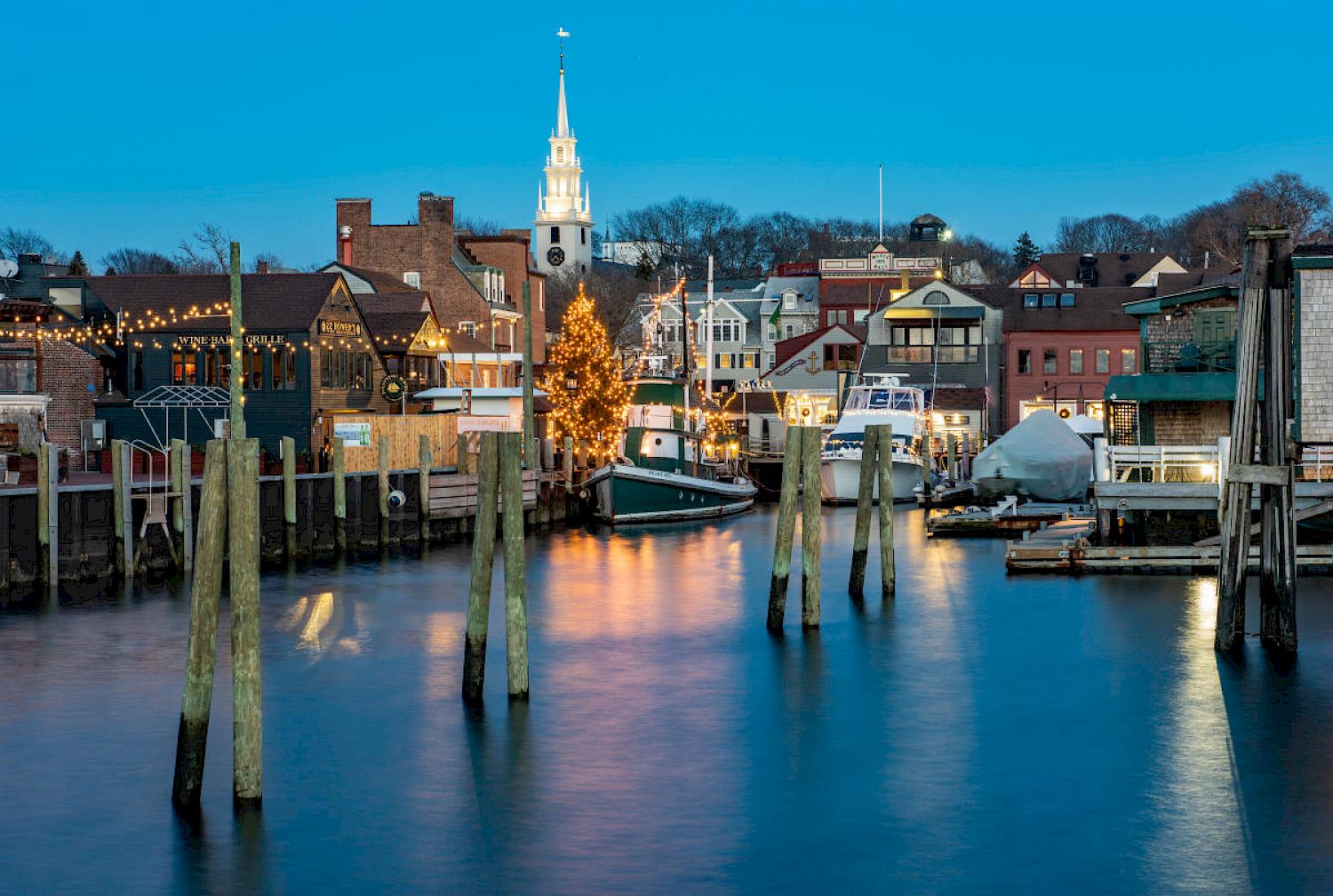 Newport RI Holiday Guide